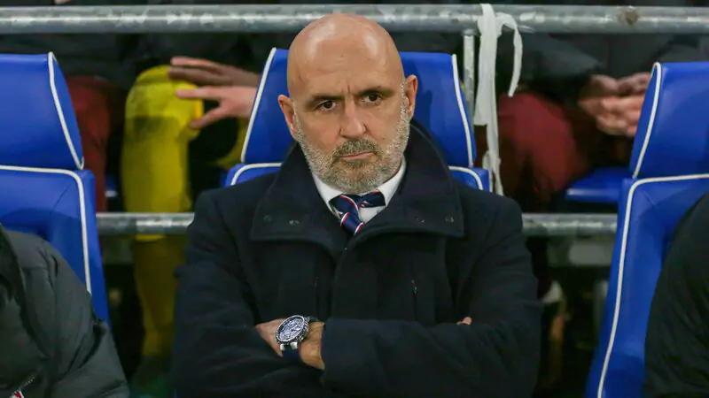 Probierz-tung-la-cau-thu-chuyen-nghiep